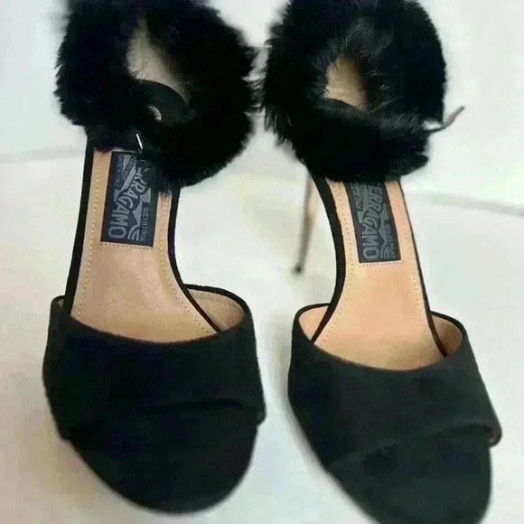 Authentic Salvatore Ferragamo heels 8 like new - Picture 12 of 15